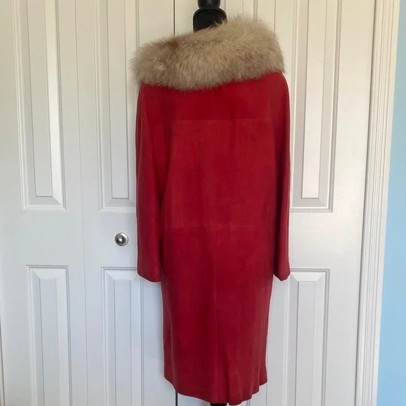 Beautiful Rare Vintage Red Suede Button Up Penny Lane Coat W/ Fur Collar And Bow